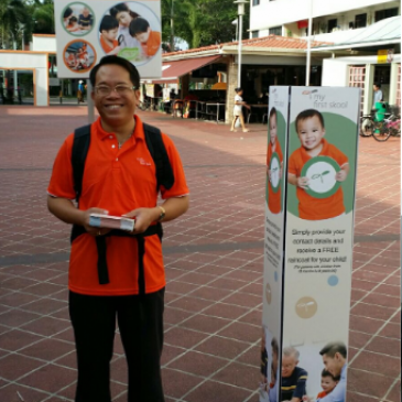 Effective Strategies to Grab Attention on Busy Streets for Education Industry Campaign