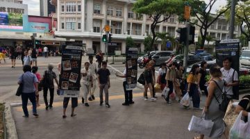 Hand-to-Hand Marketing in Singapore’s Busiest Spots with Street Flyer Distribution Promo