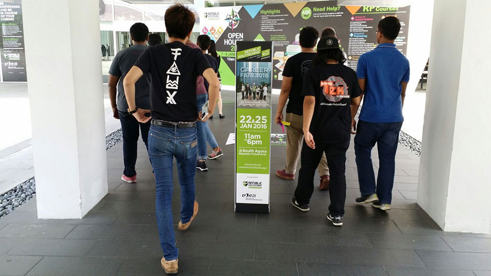 4D-pillar-stand-01-1